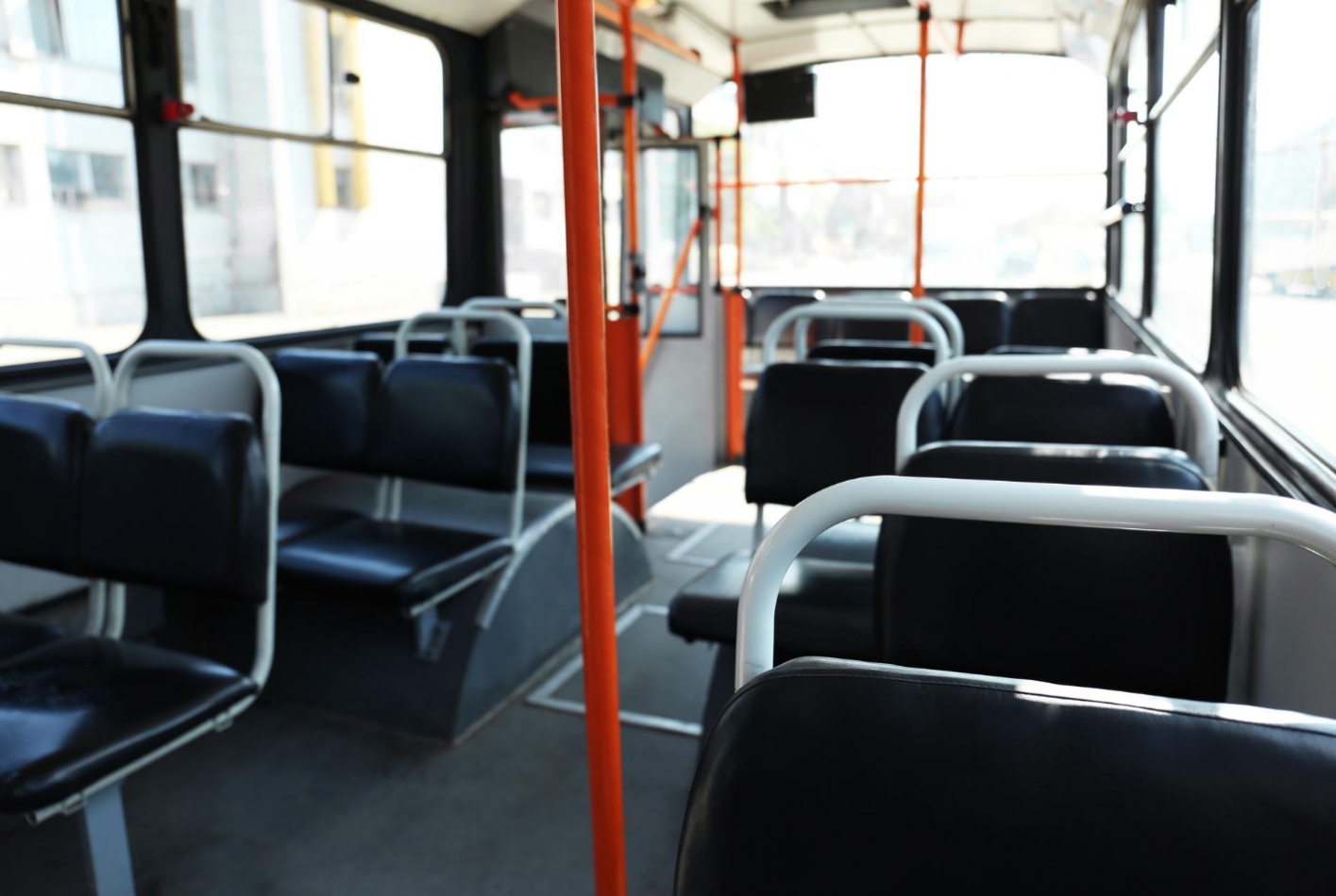 Niespodzianka dla młodych mieszkańców Rybnika: bezpłatne przejazdy w publicznym transporcie